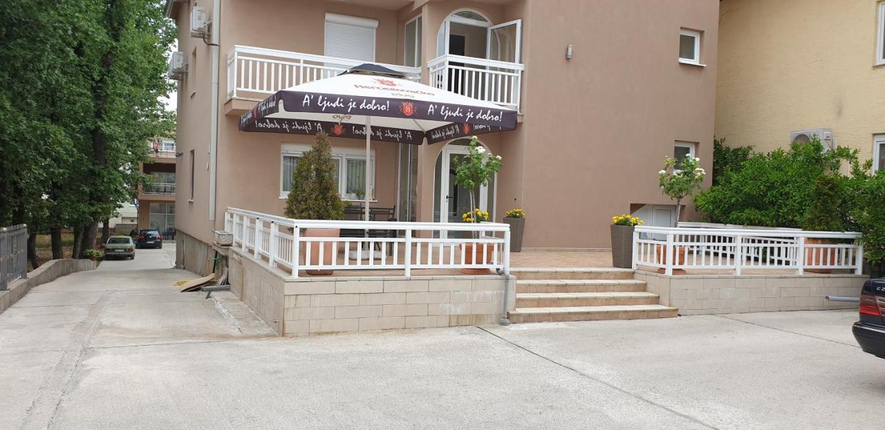Pansion Matija Bed & Breakfast Medugorje Bagian luar foto