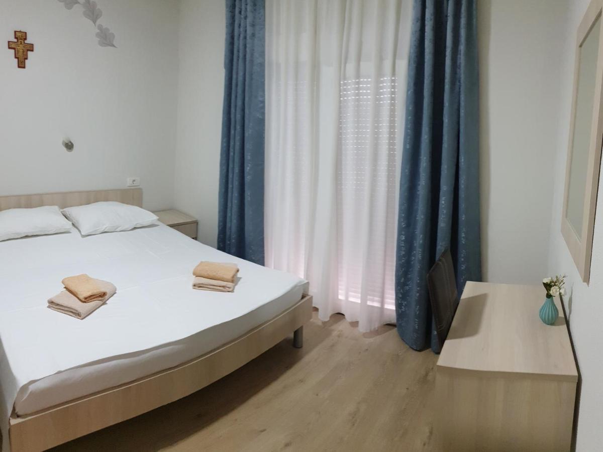 Pansion Matija Bed & Breakfast Medugorje Bagian luar foto