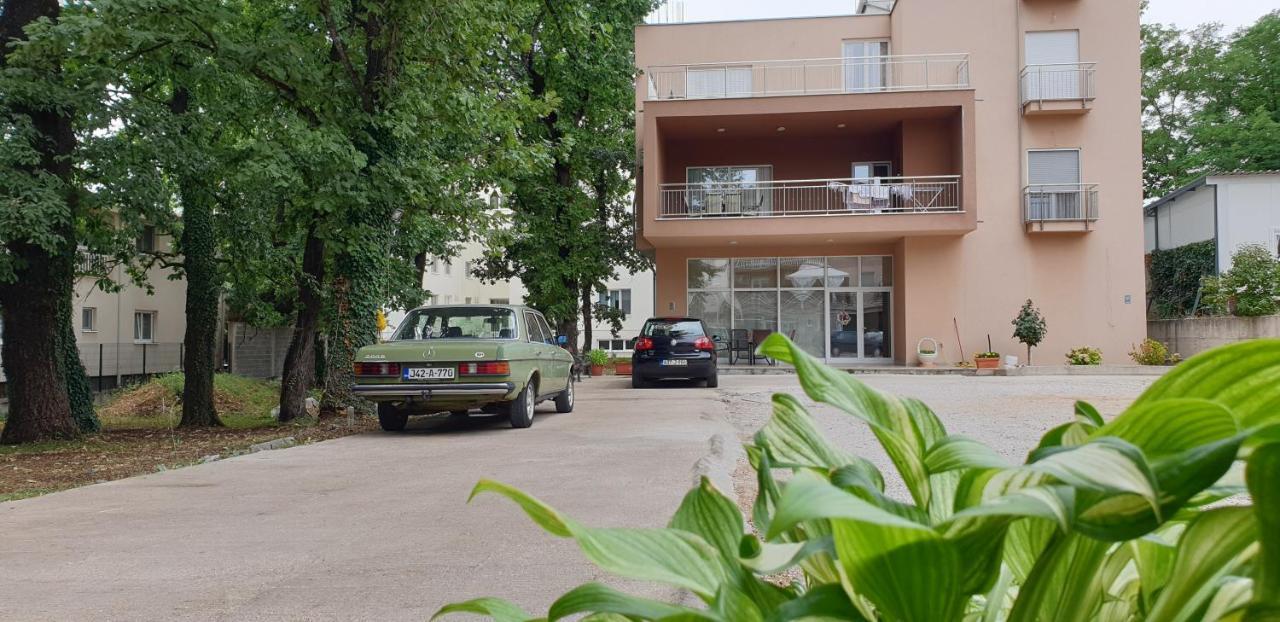 Pansion Matija Bed & Breakfast Medugorje Bagian luar foto