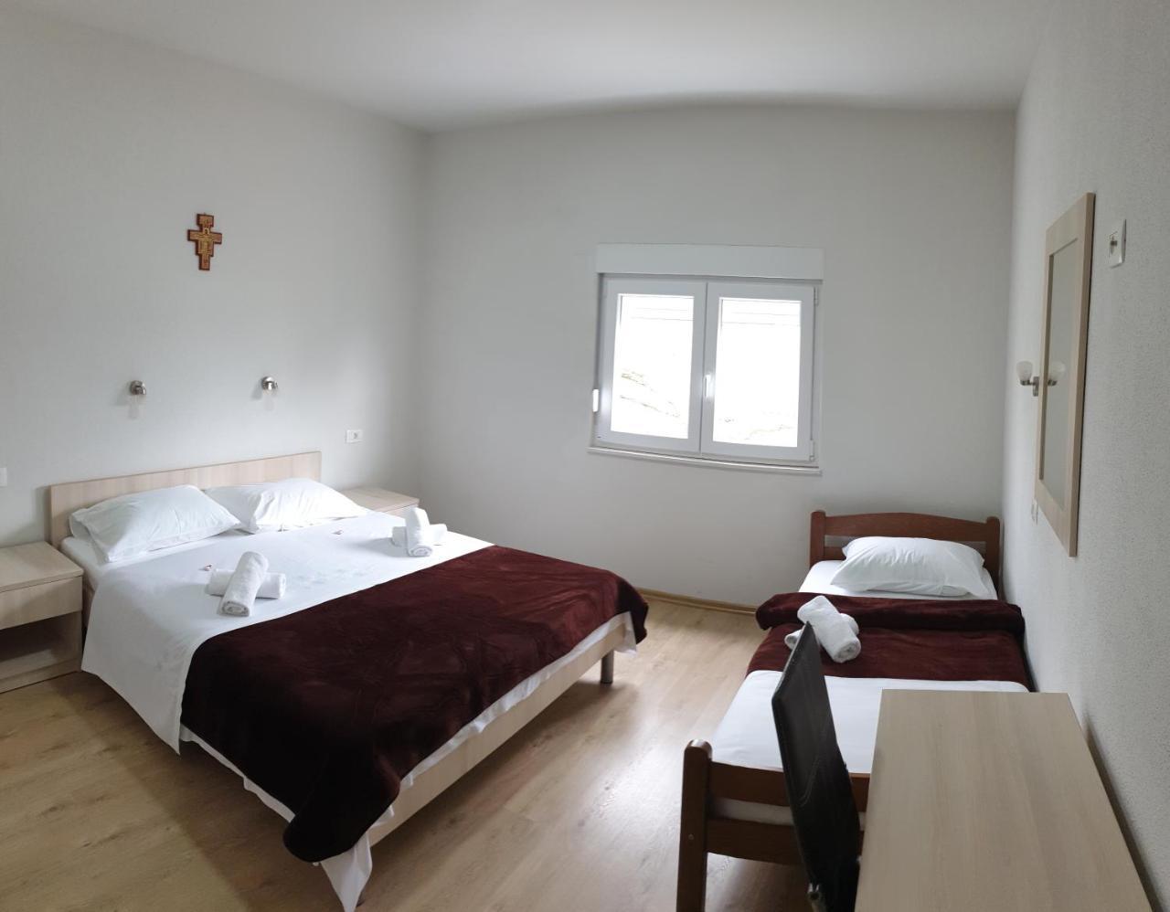 Pansion Matija Bed & Breakfast Medugorje Ruang foto
